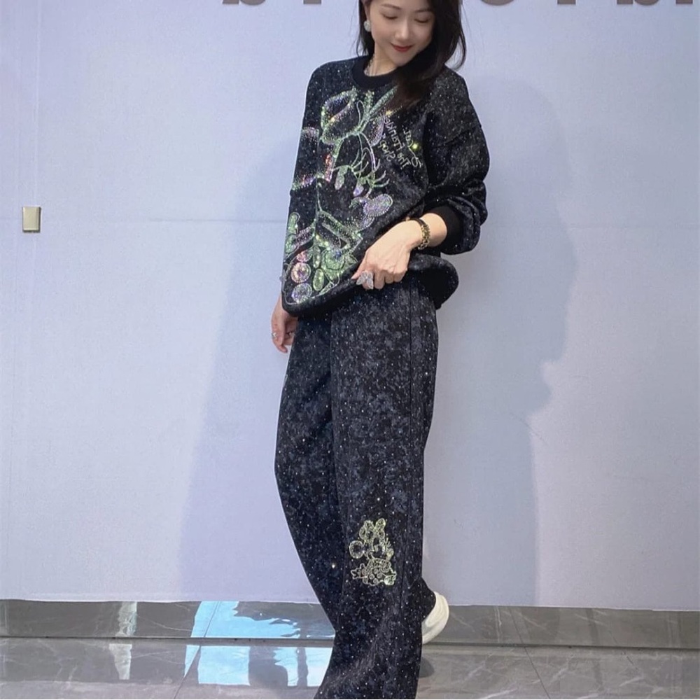 Black Minnie Mouse Sweater and Pants Set